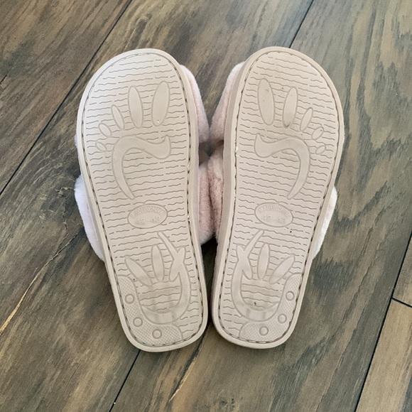 (2/$15) Pink Fuzzy Criss Cross Slippers - Picture 2 of 2